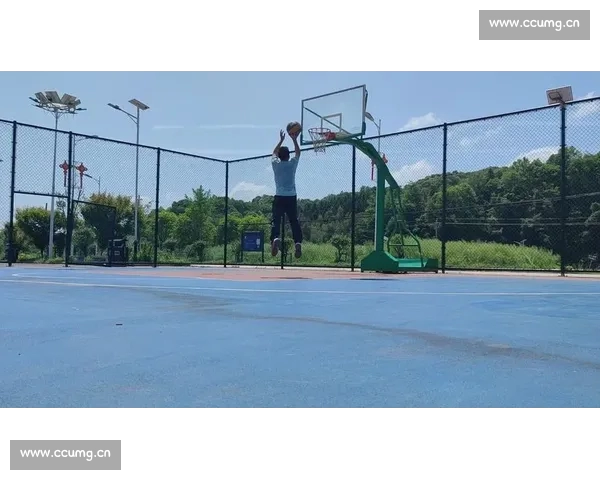 篮球投篮选择的影响因素与优化策略分析：从技巧到心理的全方位探讨